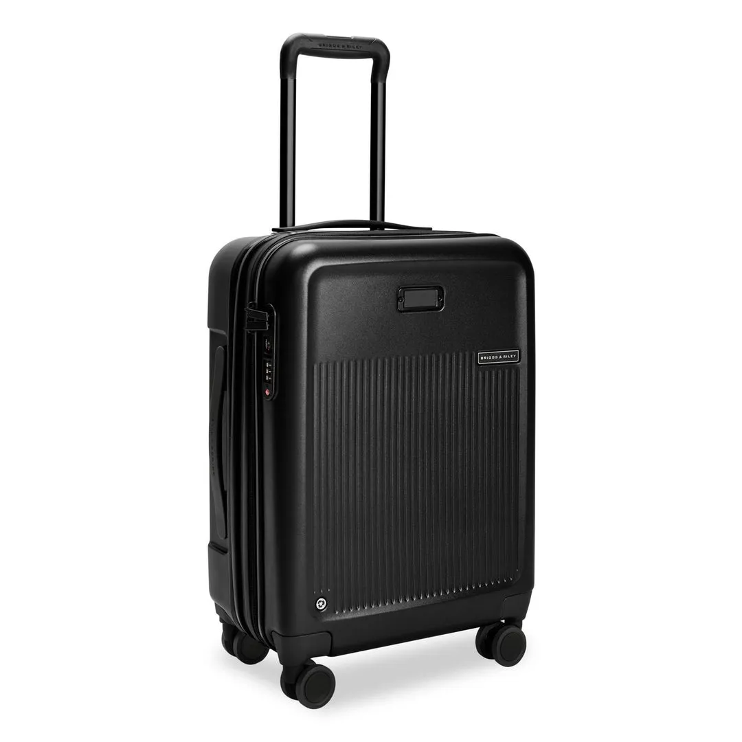 Global 21" Carry-On Expandable Spinner