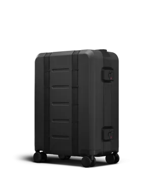 Ramverk Pro Carry-on Black Out