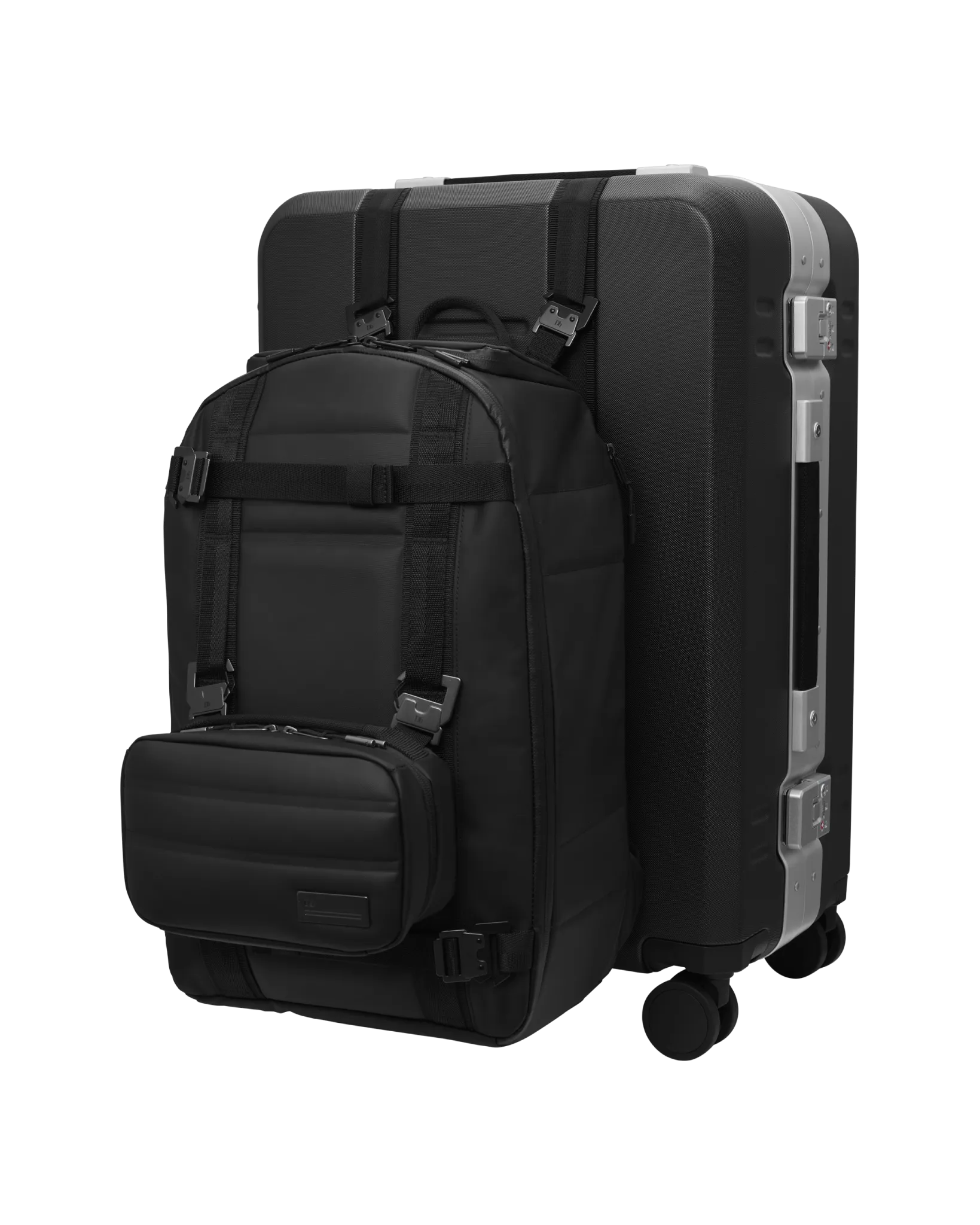 Ramverk Pro Check-in Luggage Medium Black Out