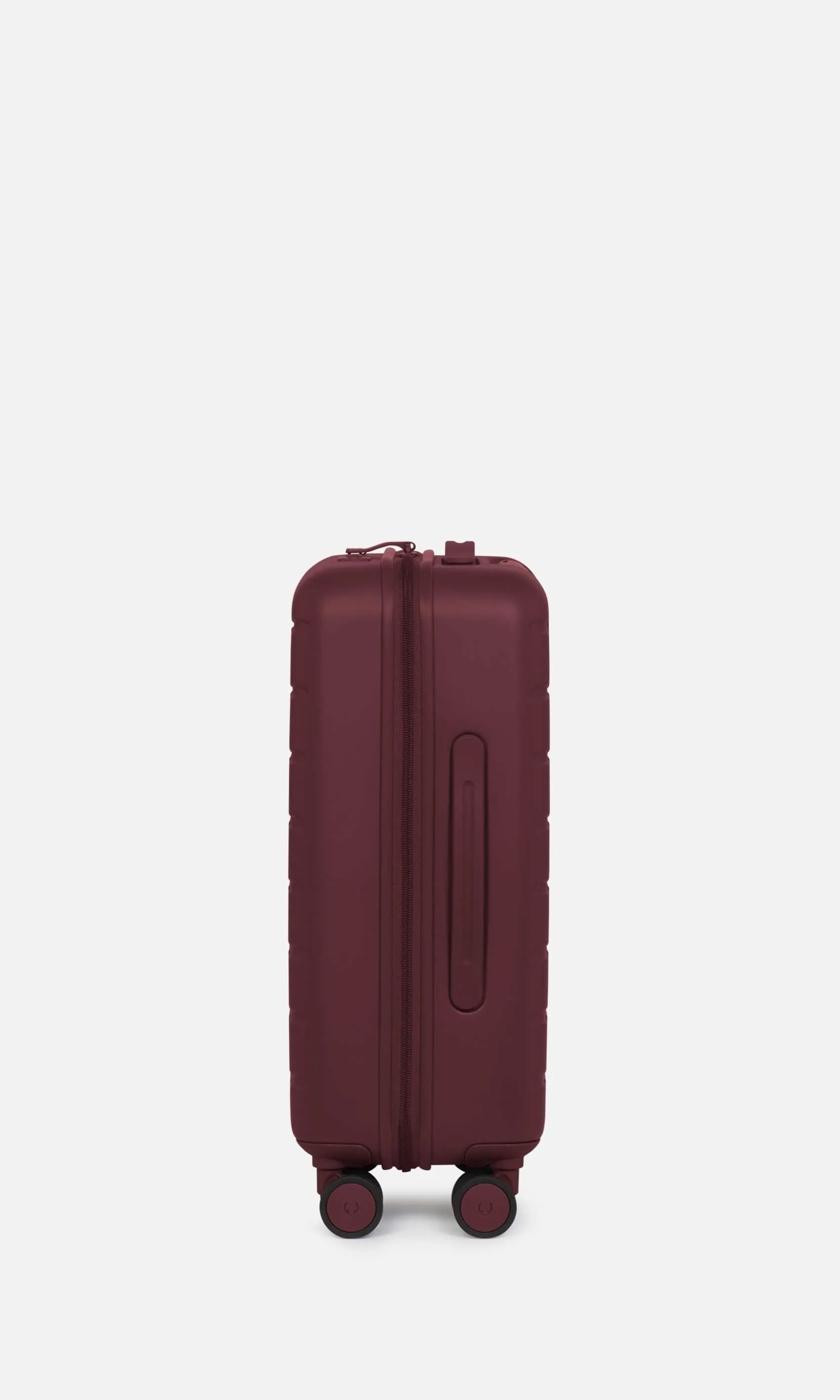 Stamford 2.0 cabin in berry red