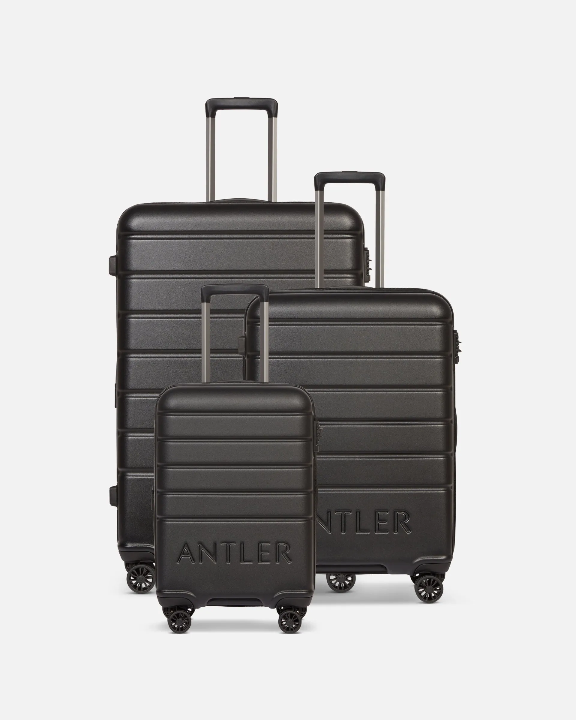 Suitcase Set in Black - Logo