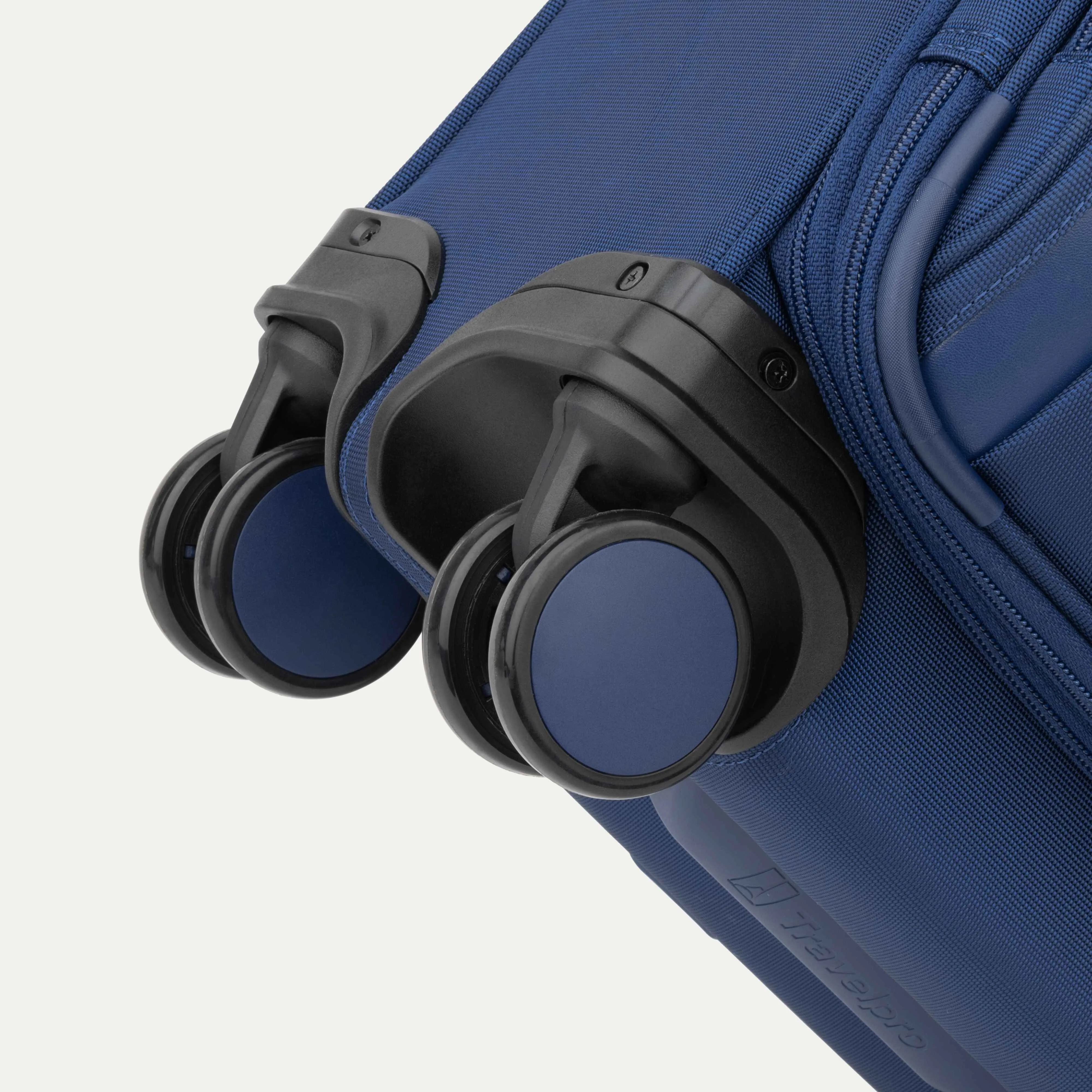 VersaPack®  Compact Carry-On / Medium Check-In Spinner Set